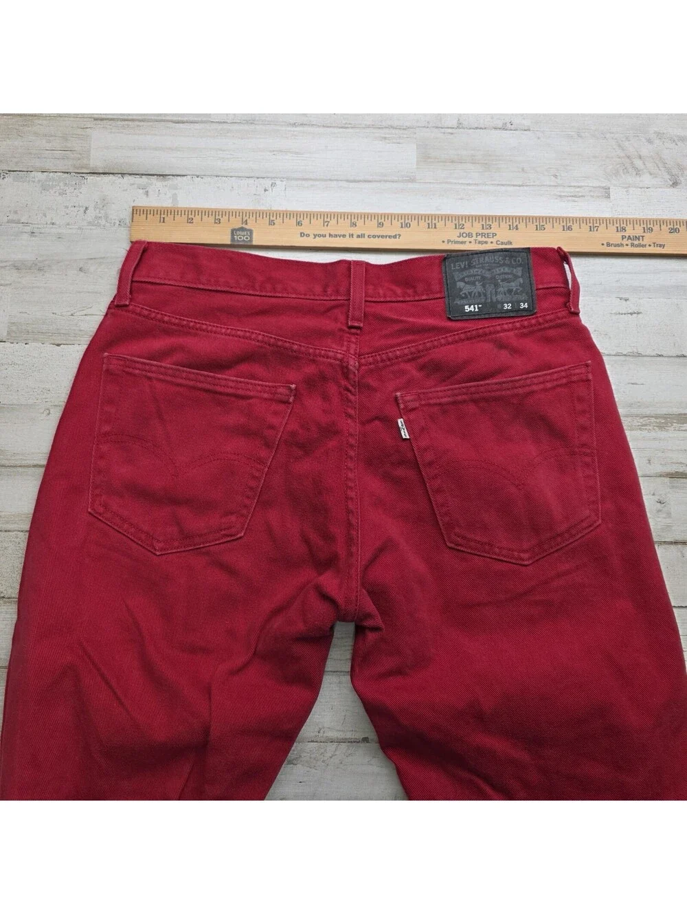 Levis Jeans Men 32x34 (ACTUAL 32x32) Red 541 Athletic Taper Cotton Denim